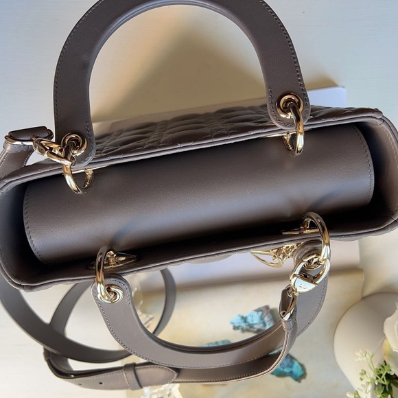Dior Medium Lady Dior Bag Grey 2021 - Picture 6 of 8